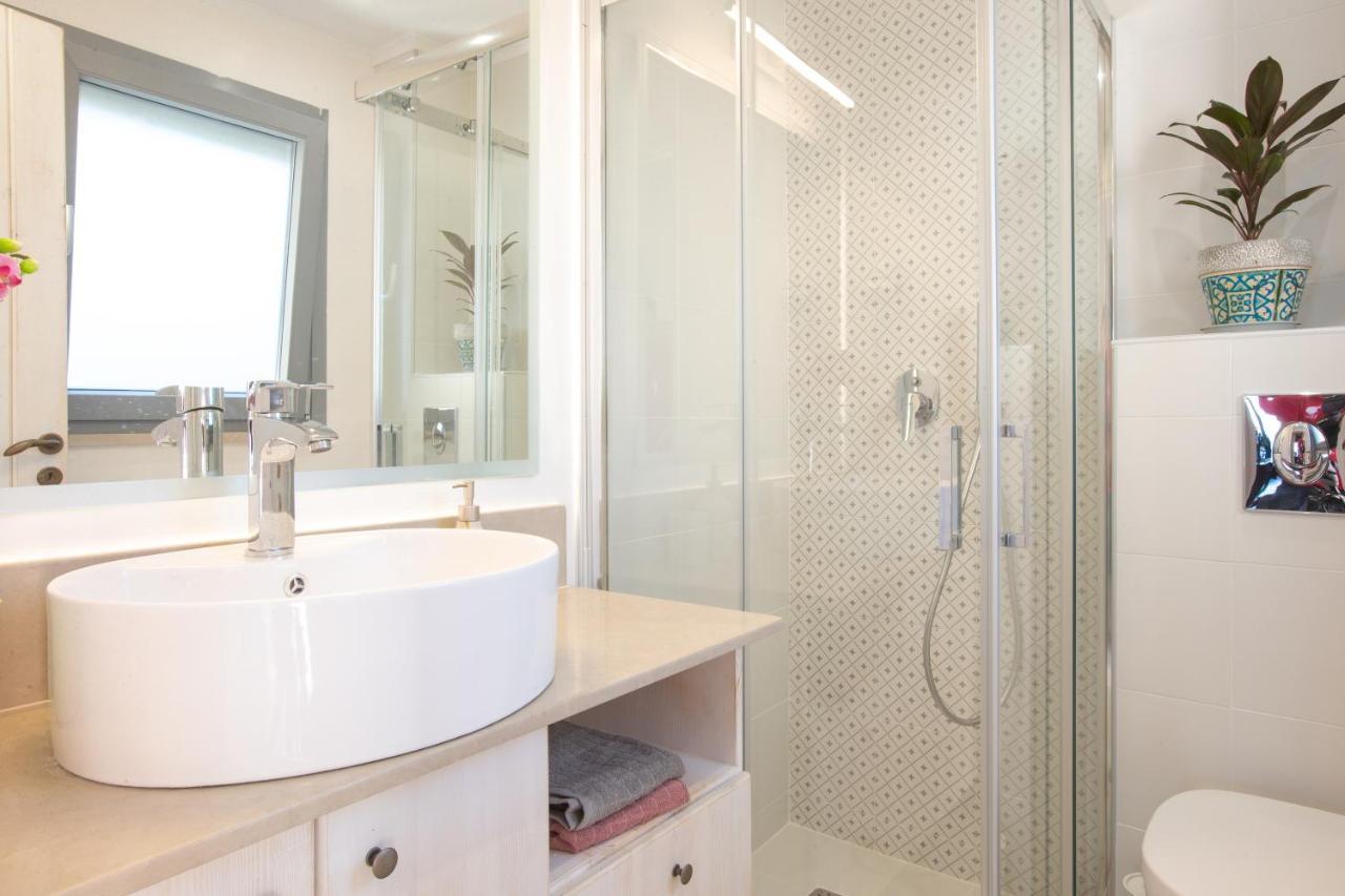 Seaview Stone Apartment In Ipsos Beach Buitenkant foto